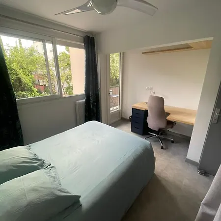 Chambre Avec Salle D'Eau Privee Dans Appartement Partage 200 M Du Tram Montpellier Exterior photo
