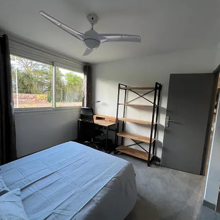 Chambre Avec Salle D'Eau Privee Dans Appartement Partage 200 M Du Tram Montpellier Room photo