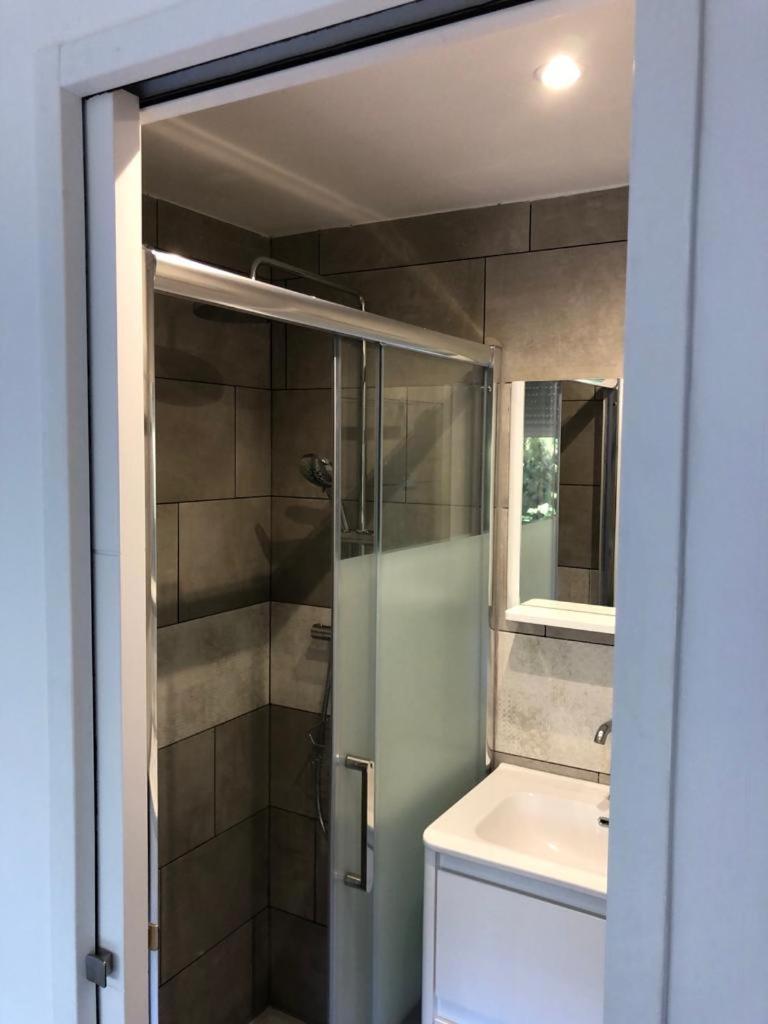Accommodatie bij particulieren Avec Salle D'eau Privee Dans Partage 200 M Du Tram